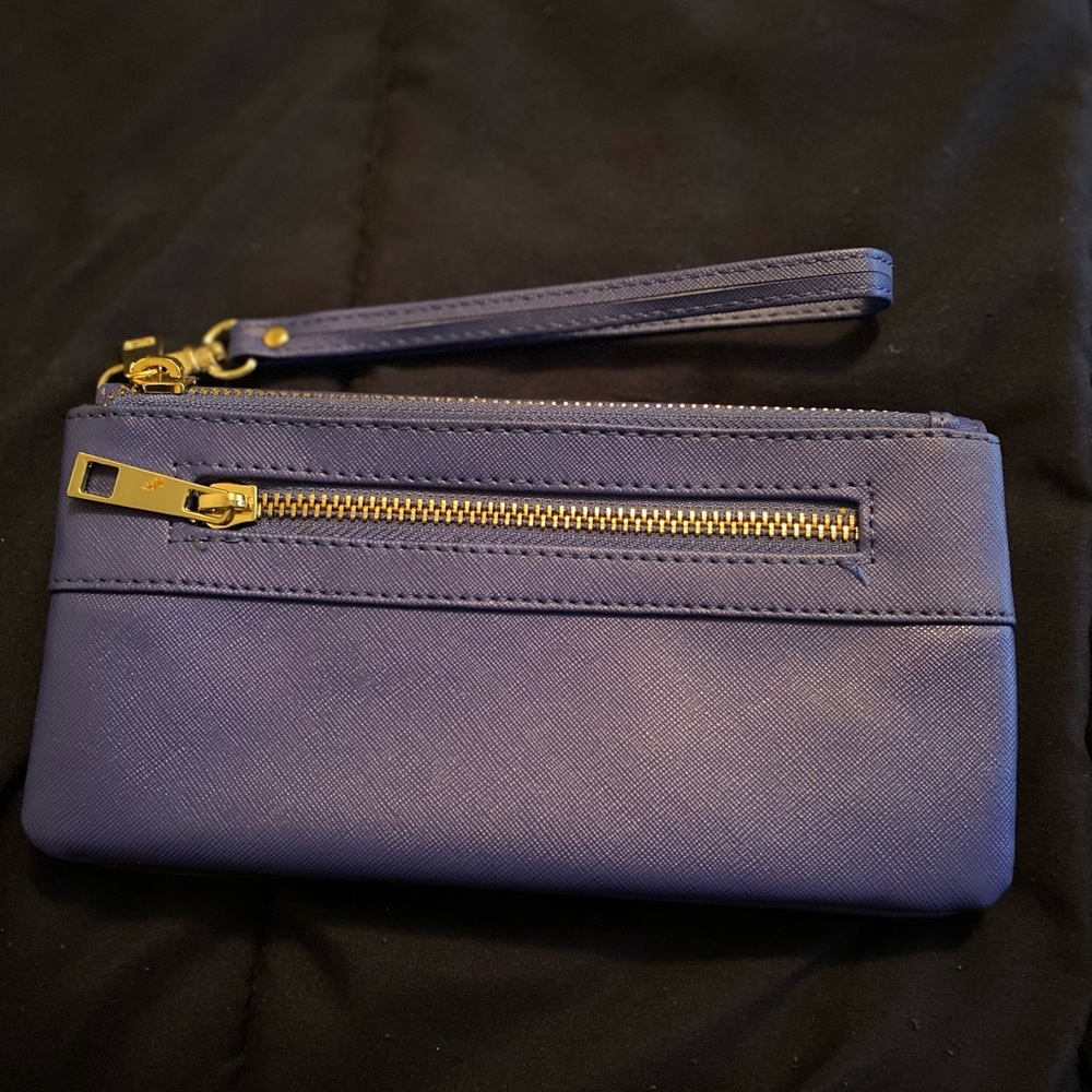Basic blue wristlet.